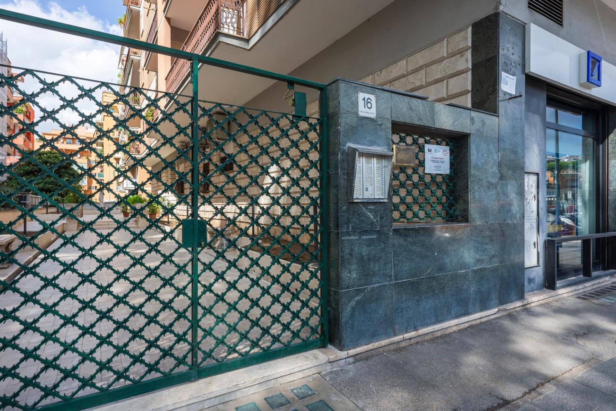 La Casa Di Emy Apartment Rome Exterior photo